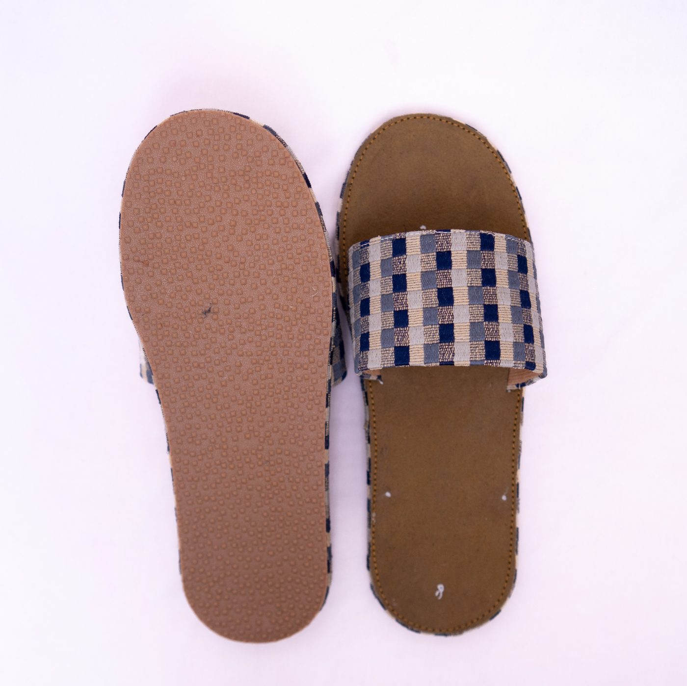 Checkered Comfort Sliders for Women